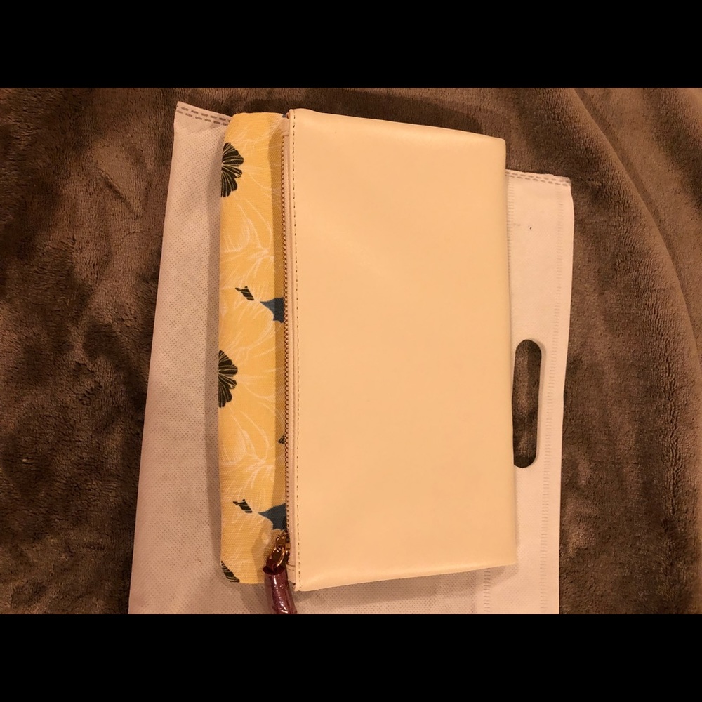 Rachael Pally clutch NWOT